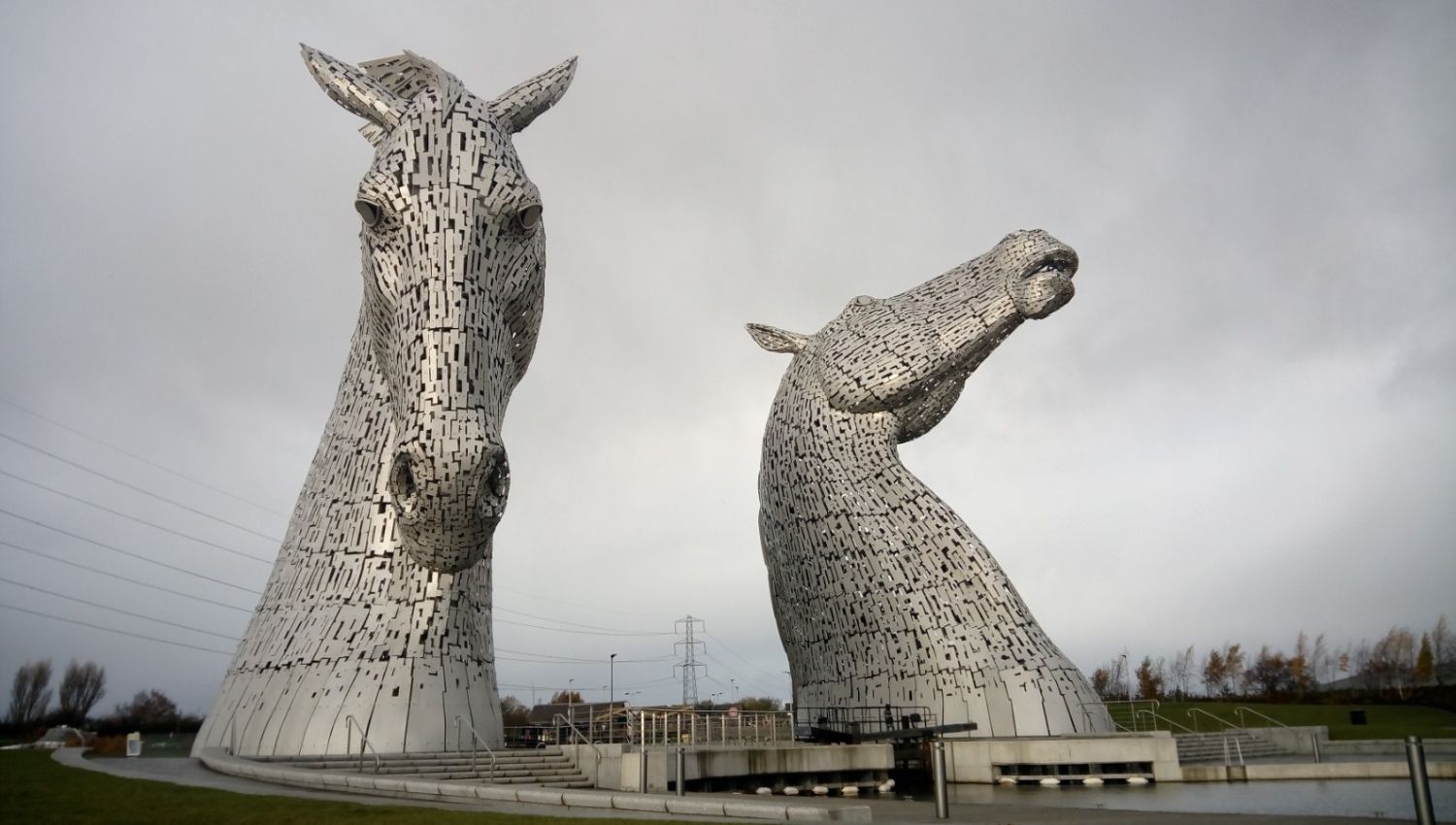 portada presupuesto viajar a escocia barato kelpies