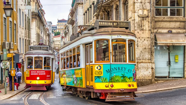 recorrer-portugal-en-tren-billete-49-euros-viajamoslowcost