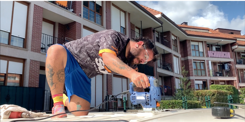como instalar una claraboya en camper